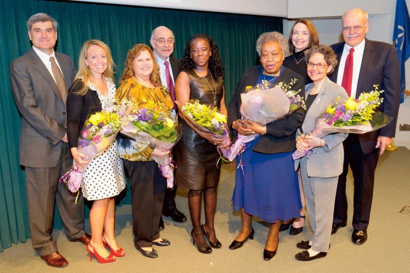 (From left) MSKCC President Craig Thompson, Stephanie Nolan Kennedy, Wanda Rodriguez, Physician-in-Chief Robert Wittes, Khadijah Abdul-Hakim, Willie Goode, Executive Director of Nursing Elizabeth McCormick, Joanne Frankel Kelvin, and Nurse Practitioner Clinical Program Director Dennis Graham.