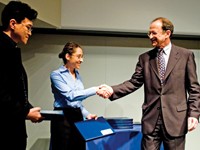 Harold Varmus congratulates the winners of the Geoffrey Beene Graduate Fellowships Hyung-song Nam and Sindy Escobar Alvarez