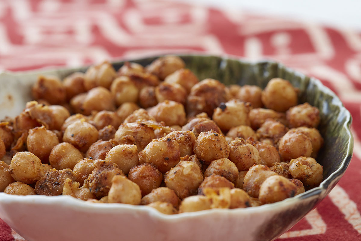 Baked chickpeas snack