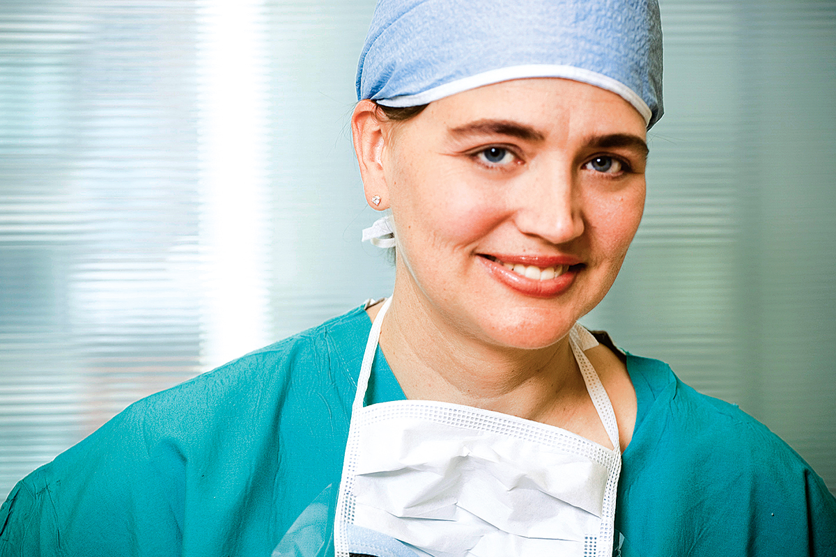 Surgical oncologist Larissa Temple
