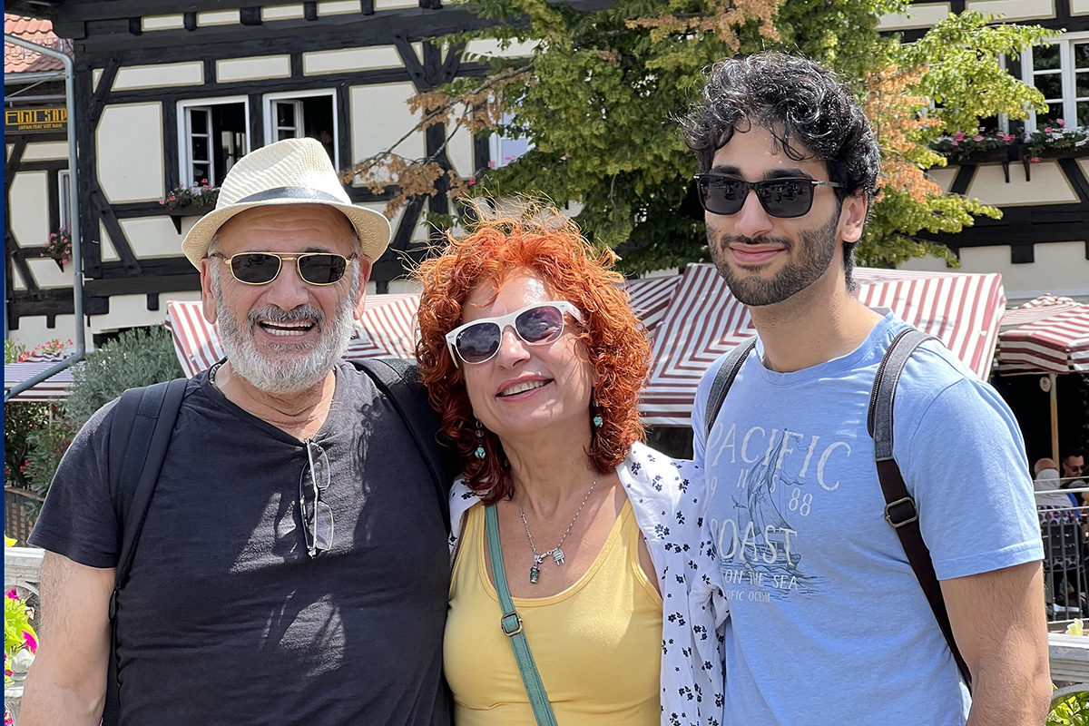 MSK patient Tengo Shautide seen with wife Nino and son Giorgi. 
