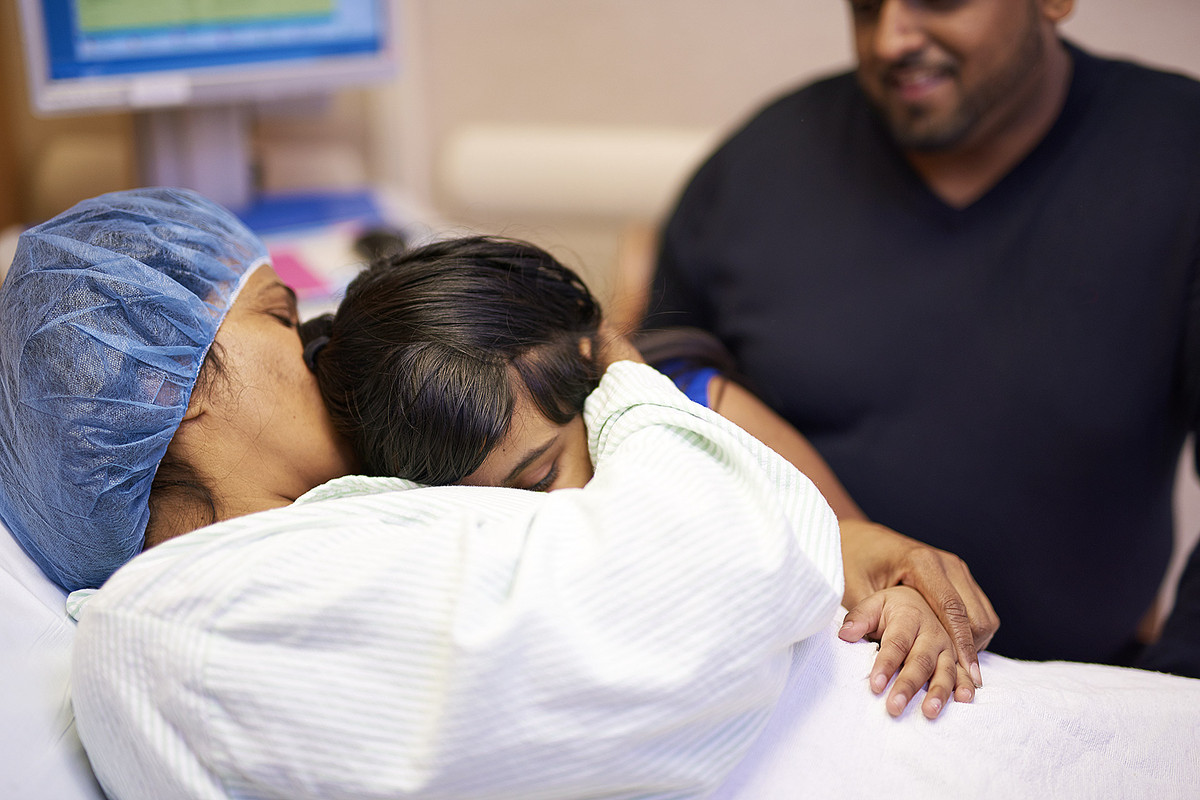 A patient with her loved ones