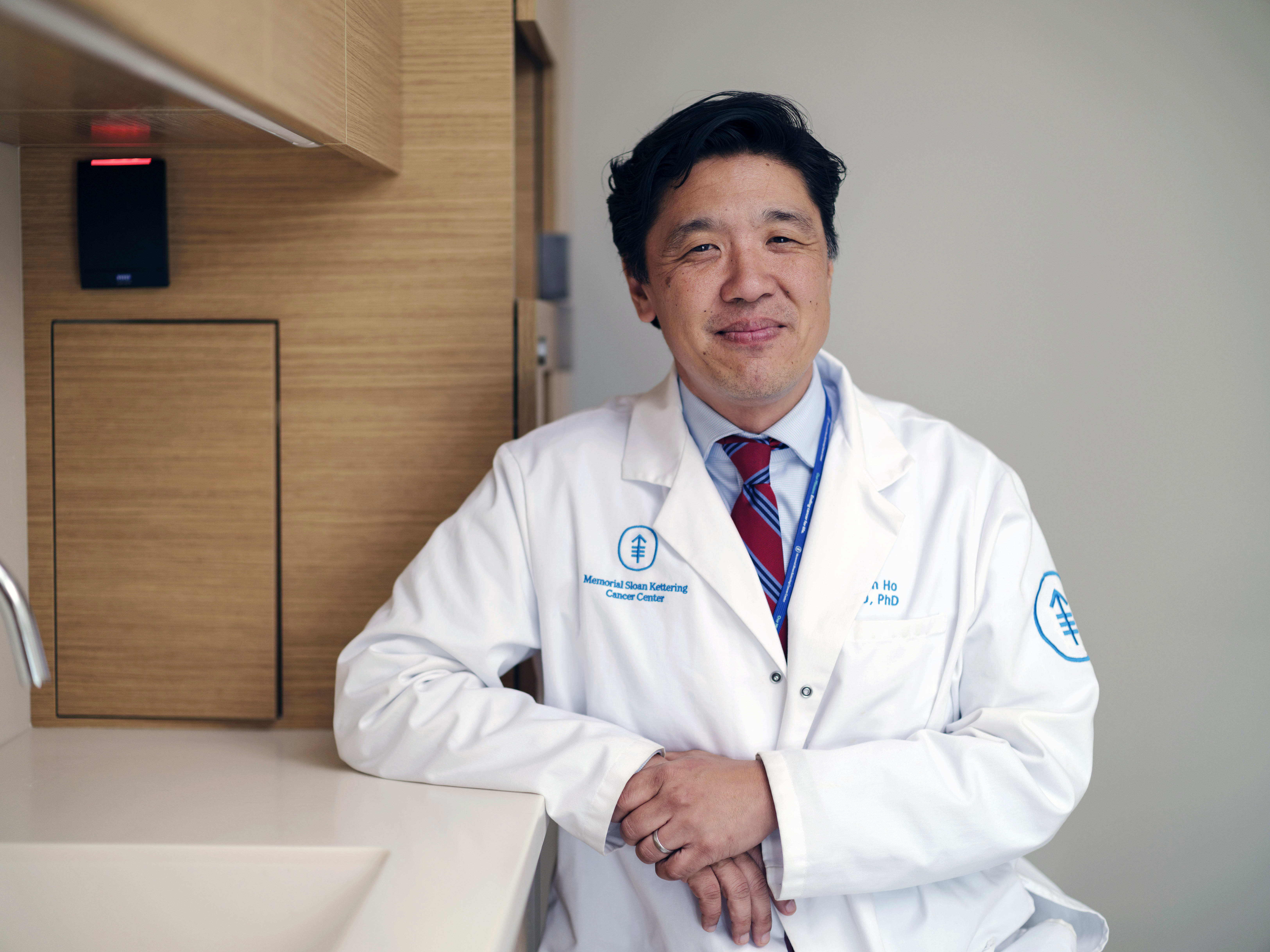 Medical oncologist Alan Ho