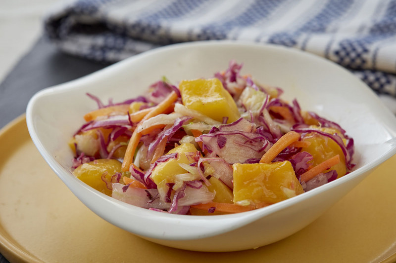 red cabbage slaw with jicama and mango