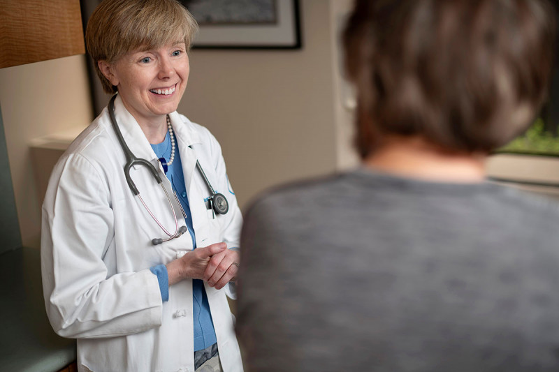 MSK medical oncologist Eileen O'Reilly with a patient