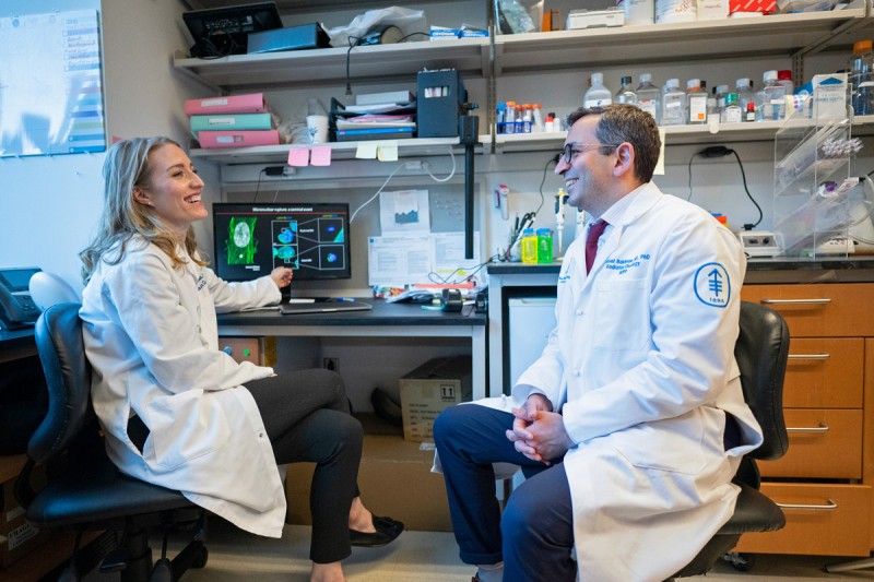 Radiation oncologist Dr. Samuel Bakhoum discusses the impact of chromosomal instability on cancer evolution and progression with Dr. Morgan Freret, one of our graduating residents.