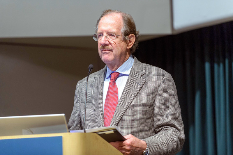 Thomas Kelly, Director of Sloan Kettering Institute, introduces the 2012 Geoffrey Beene Graduate Students Fellows.