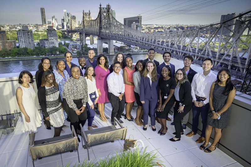 Students in the 2021 Summer Pipeline Program with Dr. Anoushka Afonso, Faculty Director (front row, 7th from right), and Leticia Mercado, Associate Director of MSK's Office of Health Equity (back row, far left).