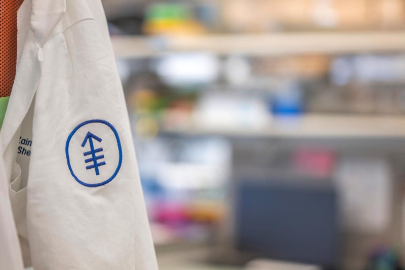 a lab coat hangs in an MSK lab
