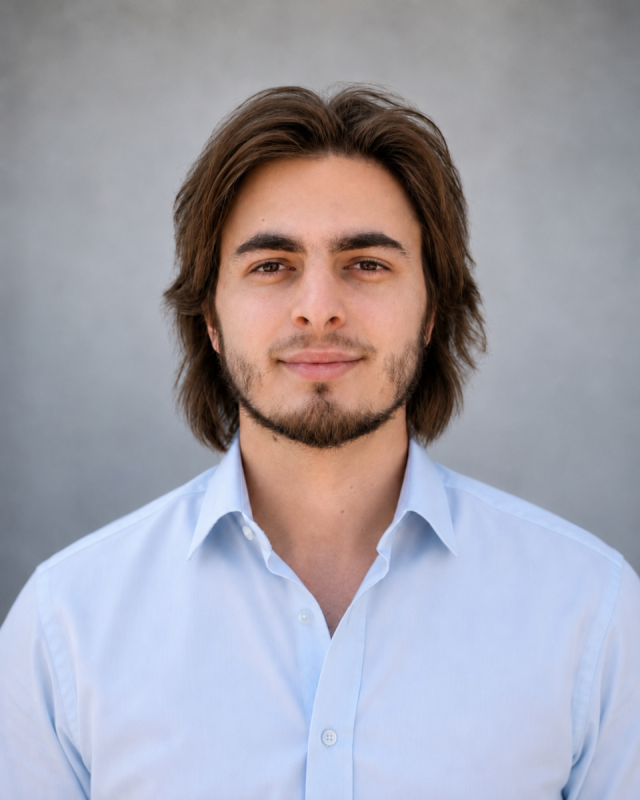 Alex Kolovrat