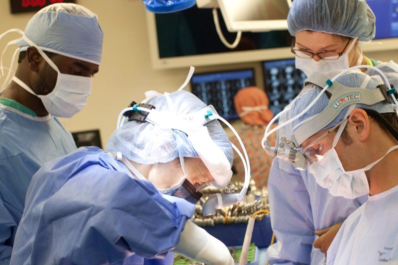 MSK surgeons operating on a mesothelioma patient