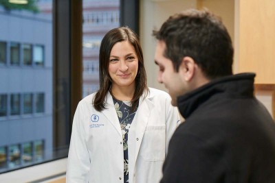 Sarcoma nurse Alayna Watkins meets with a patient