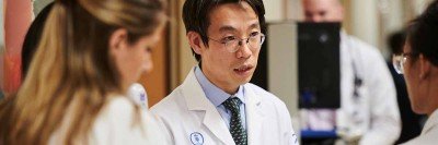 MSK leukemia expert Jae Park speaks with fellows