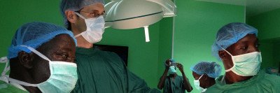 Dr. Peter Kingham of Memorial Sloan Kettering Cancer Center conducts surgery with colleagues in Nigeria. 