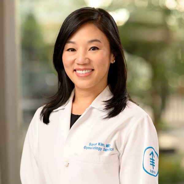 Sarah Kim, cirujana ginecológica del Memorial Sloan Kettering